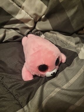 2017 Ty Beanie Boos Pierre Pink Seal Plush with Glitter Eyes 7.5"